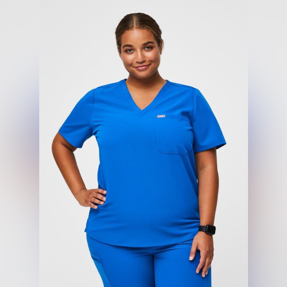 Figs Women’s Catarina One-Pocket Scrub Top Royal Blue (Size XXL) - Picture 2 of 7